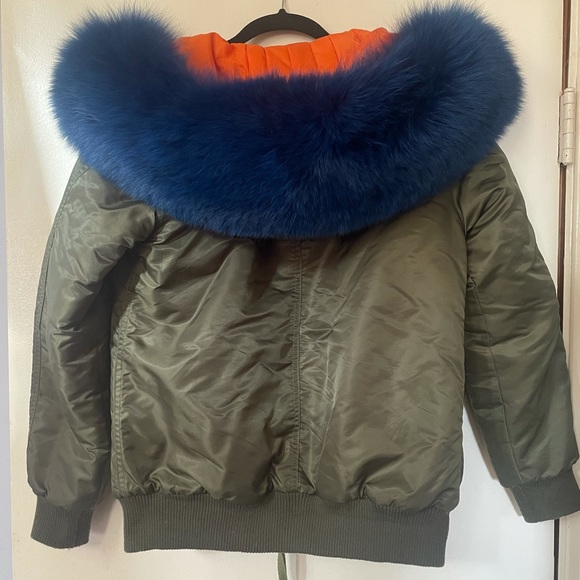 Reversible army green bomber jacket with real fox fur trim on hood , size small - Picture 2 of 5